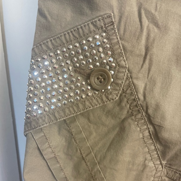 INC International Concepts Size 8P Green Cargo Capris w/Sequin Pocket Accents - Picture 5 of 7